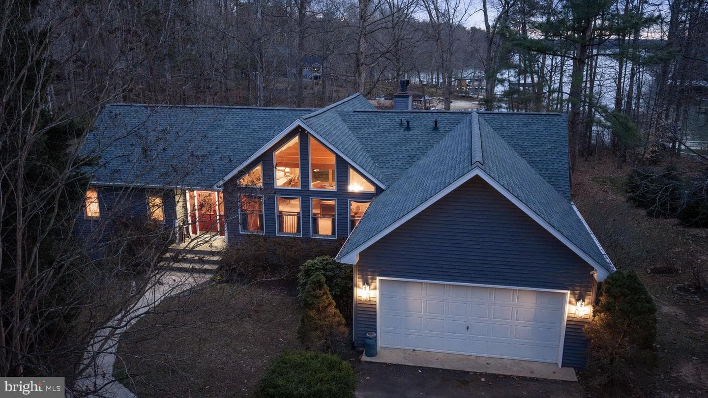 2325 Waterside Drive photo 27