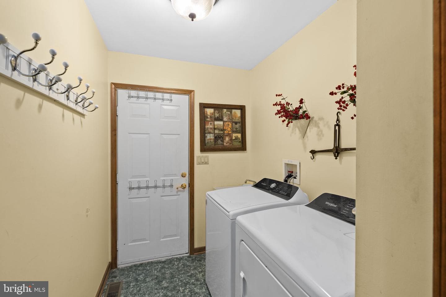 2325 Waterside Drive photo 51