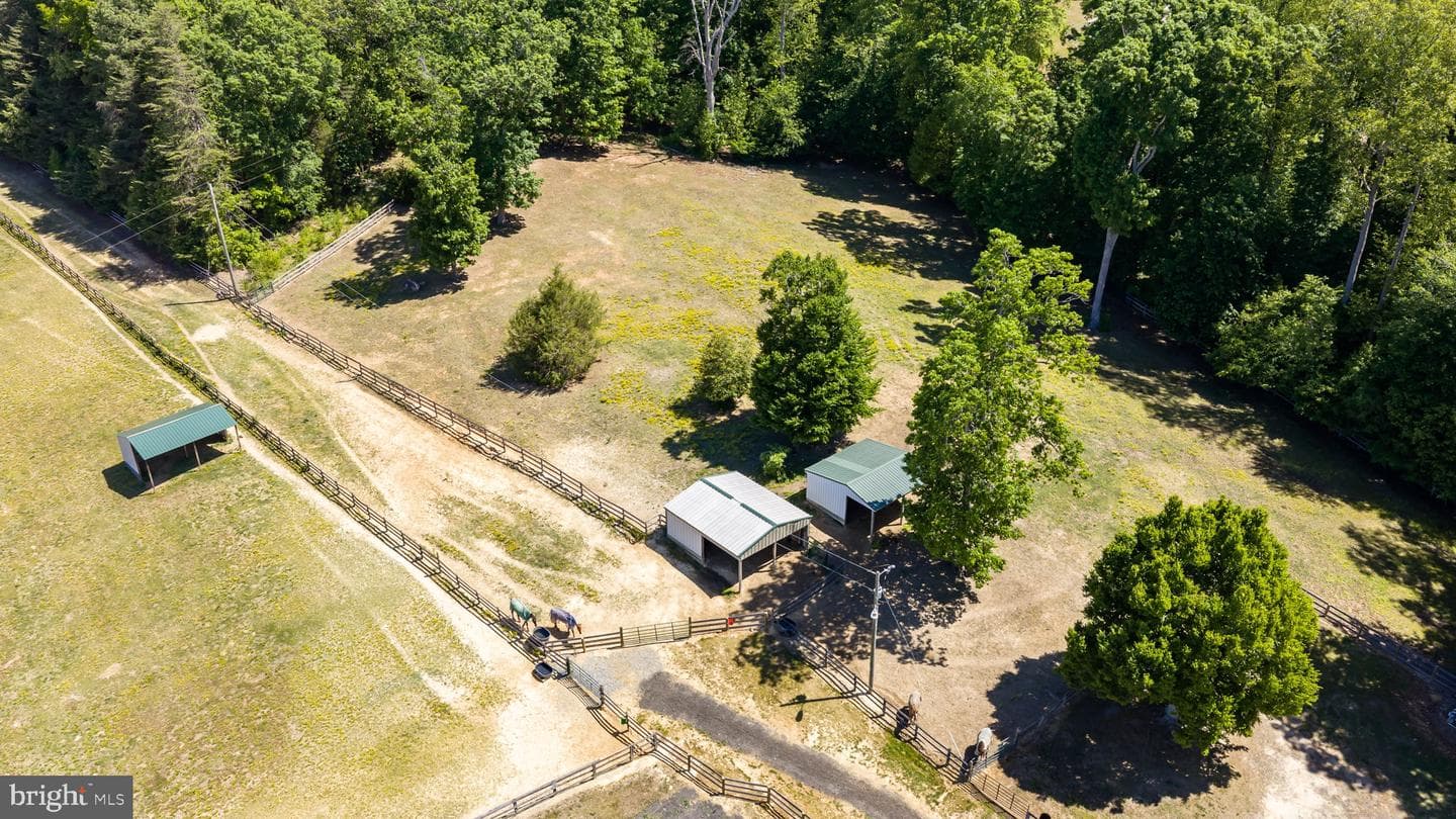 5 Appaloosa Drive photo 111