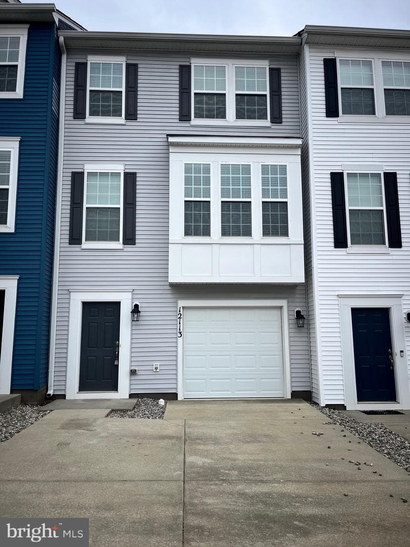 12113 Bowling Farm Court