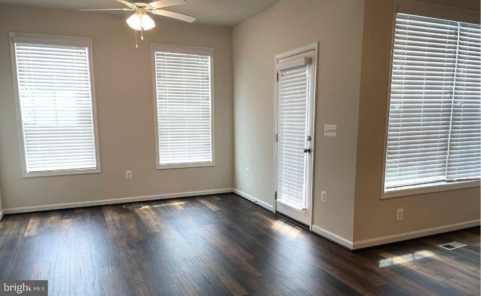 12113 Bowling Farm Court photo 5