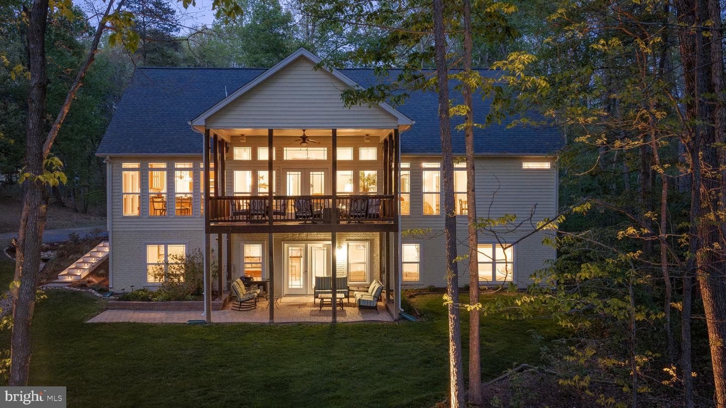 6808 John Taylor Lane, Orange