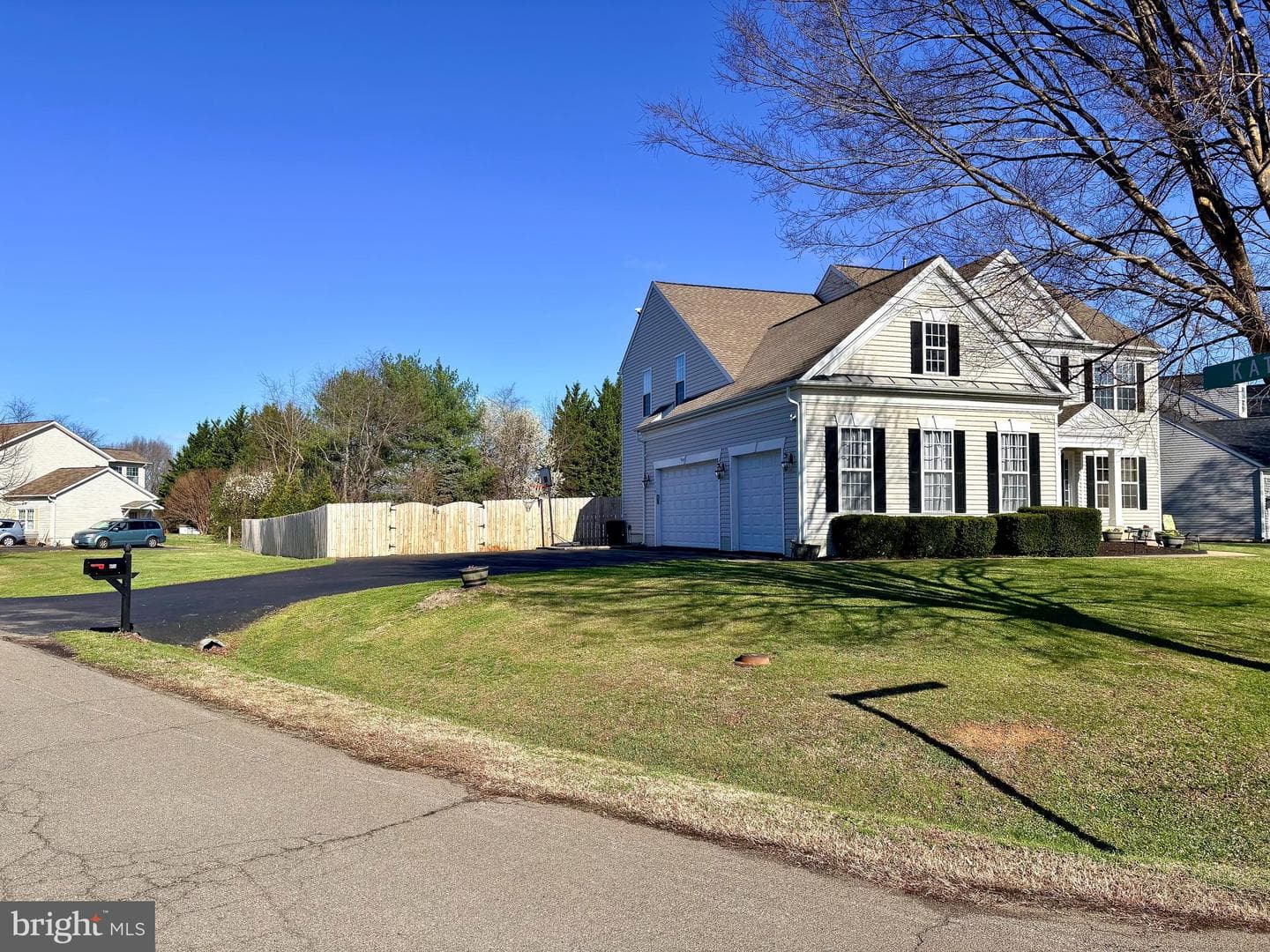 7507 Katie Drive photo 2