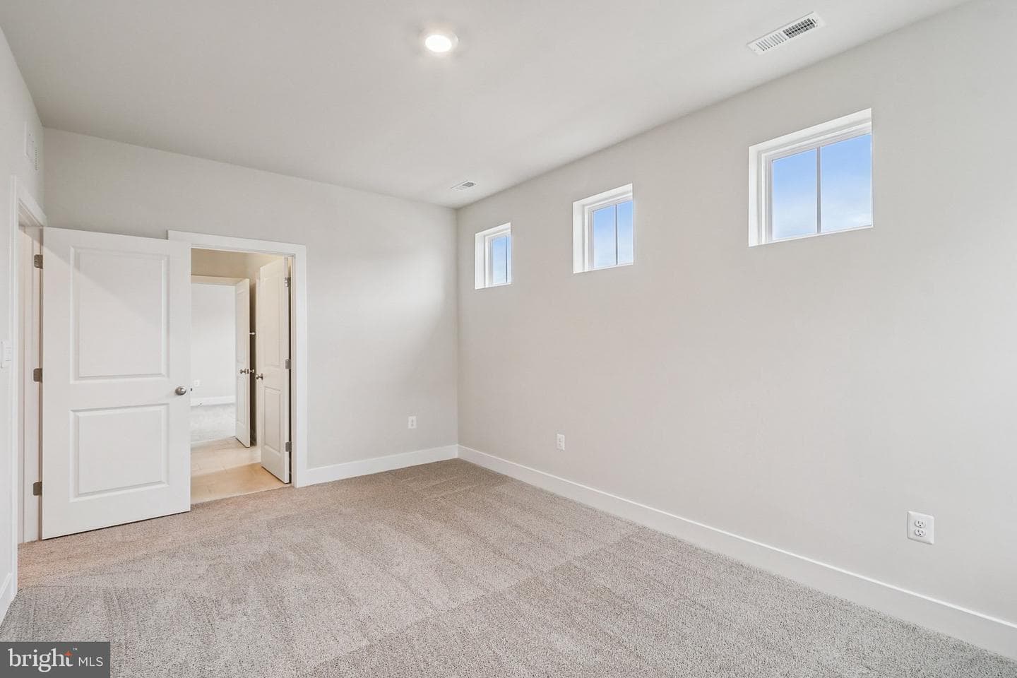 11505 Chalmers Lane photo 41