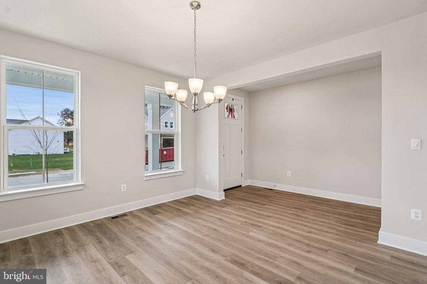 11505 Chalmers Lane photo 8