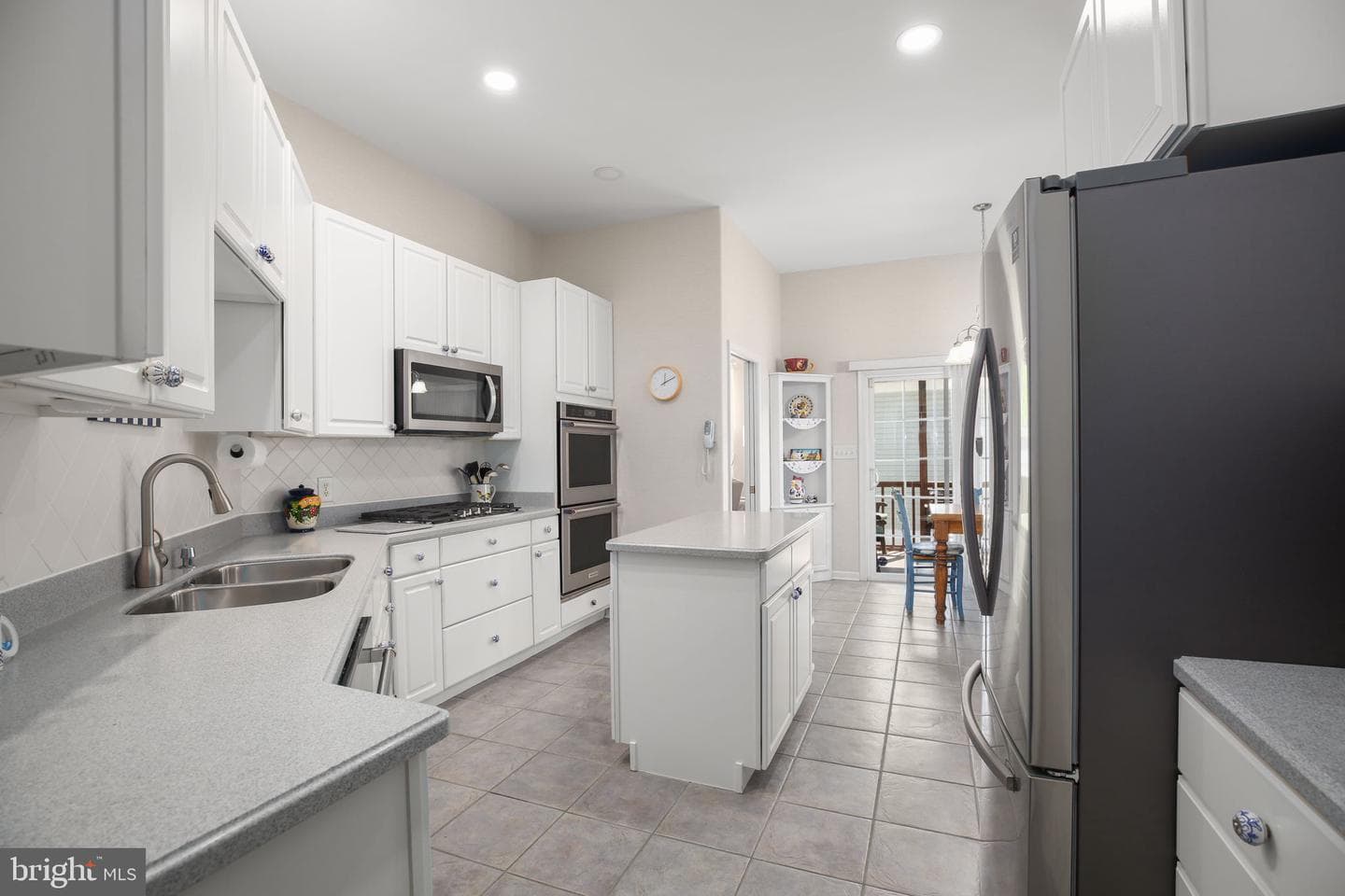 3008 Saint Annes Court photo 11