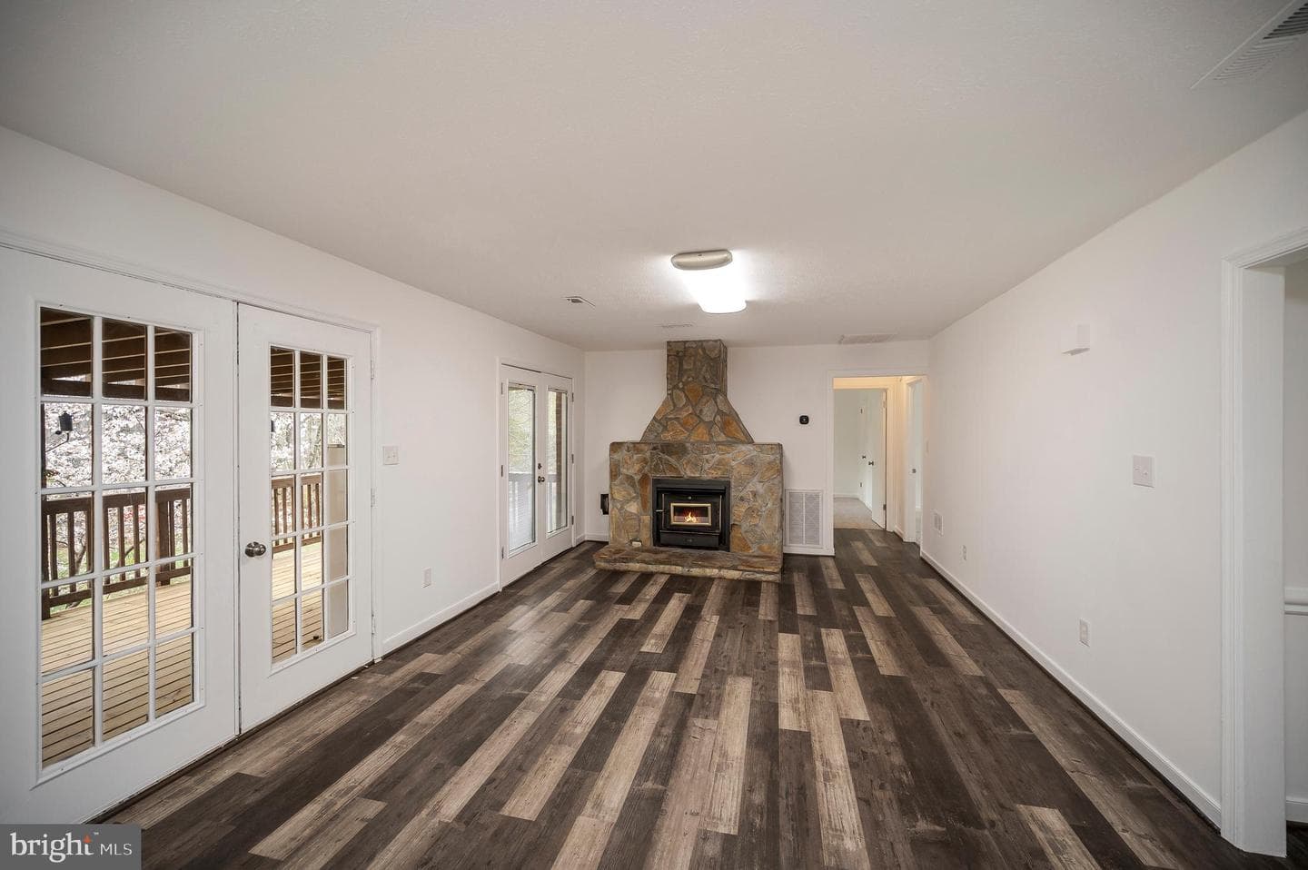 20 Berkshire Lane photo 14