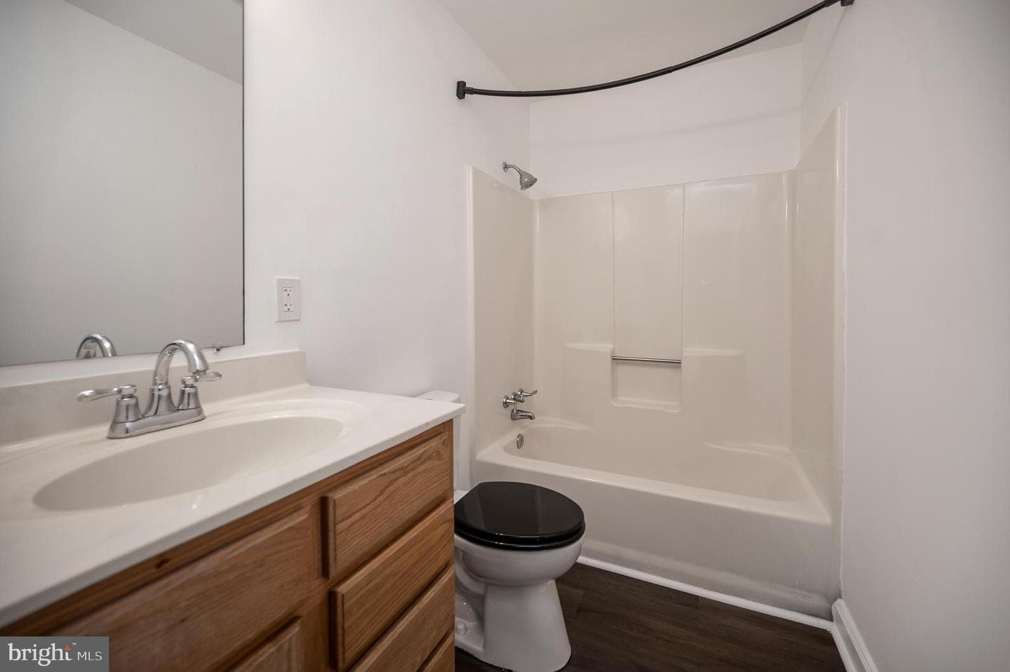 20 Berkshire Lane photo 27