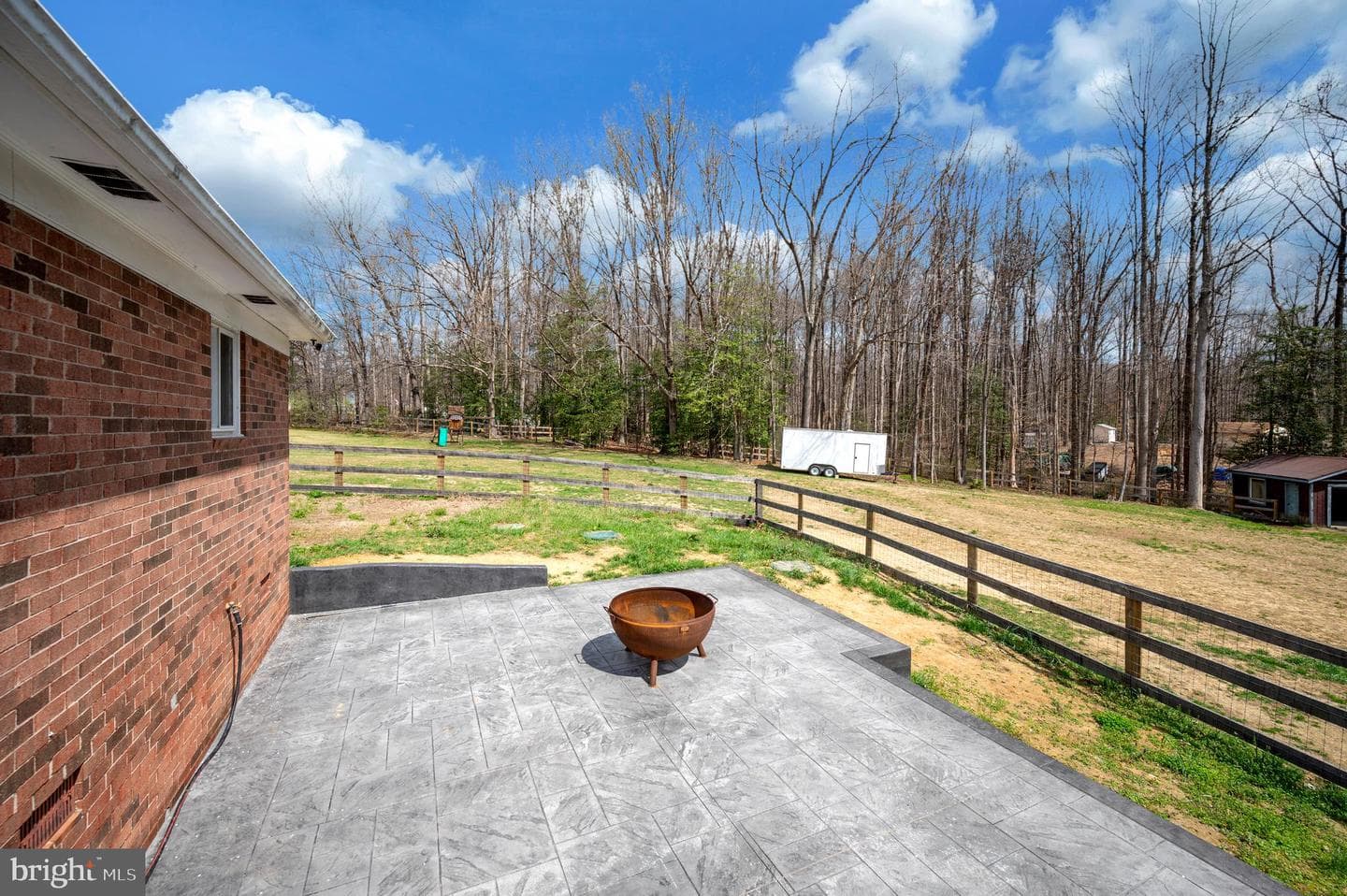 20 Berkshire Lane photo 32