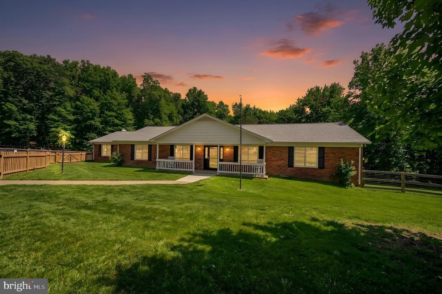 20 Berkshire Lane photo 56