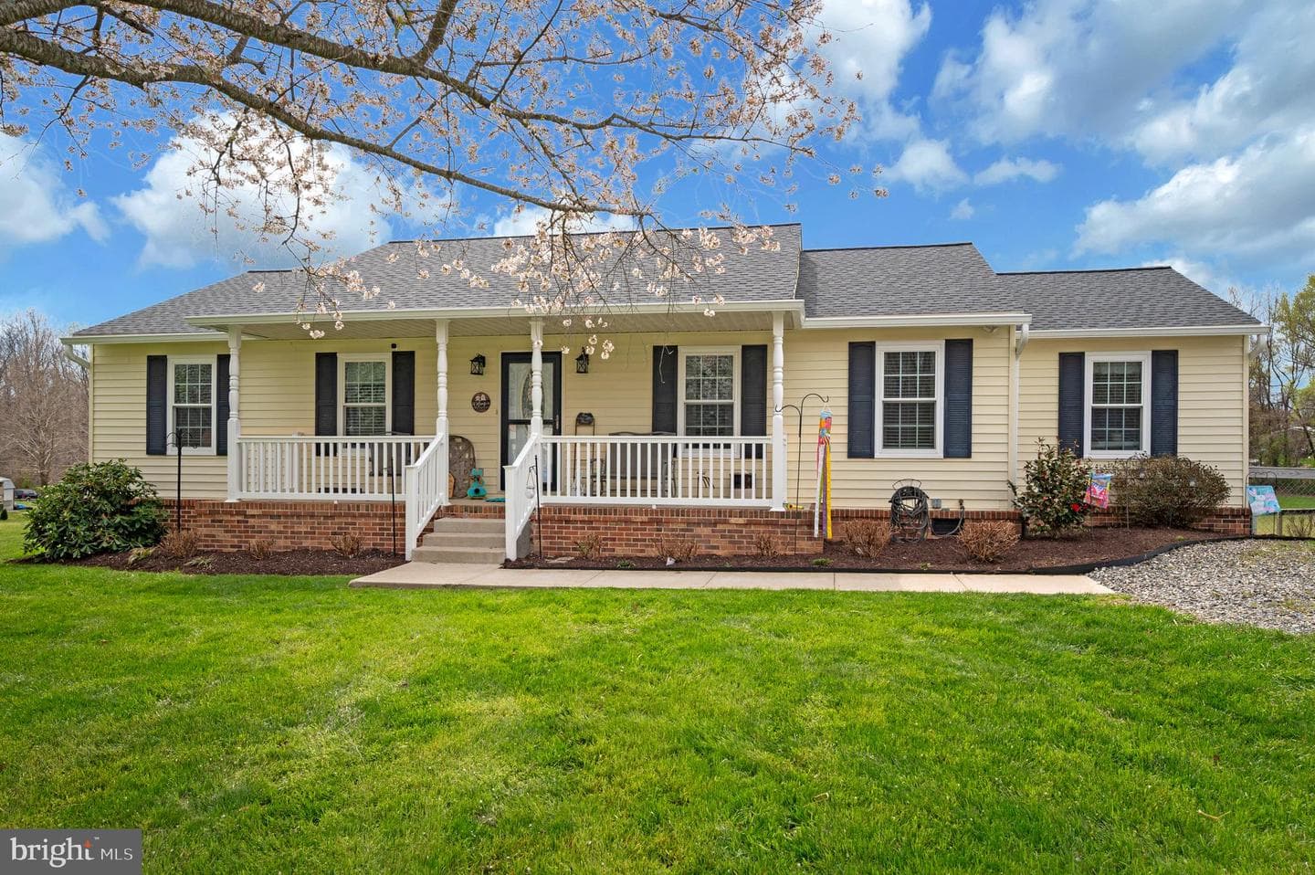 9504 Quail Meadows Drive photo 1