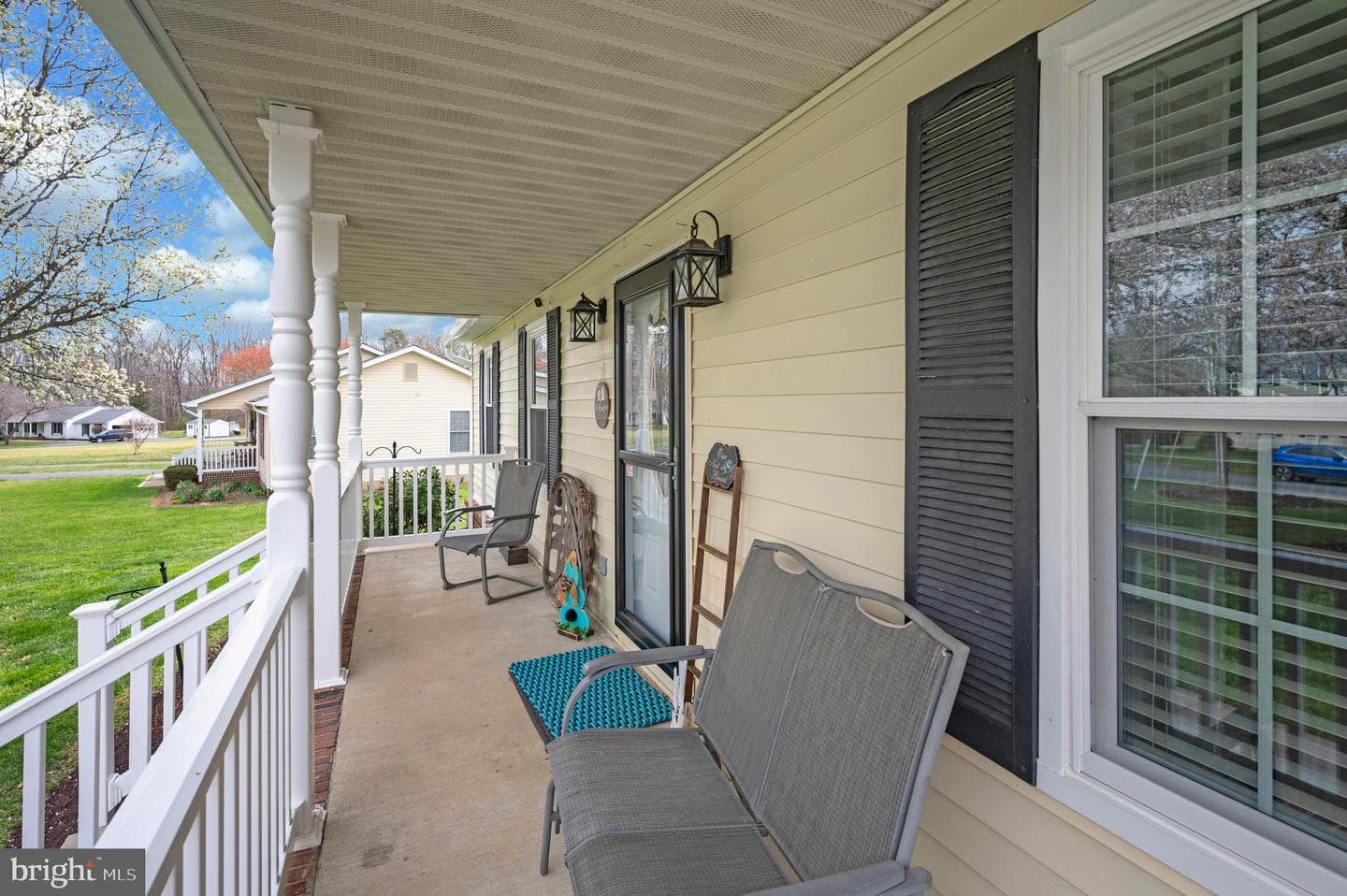 9504 Quail Meadows Drive photo 2