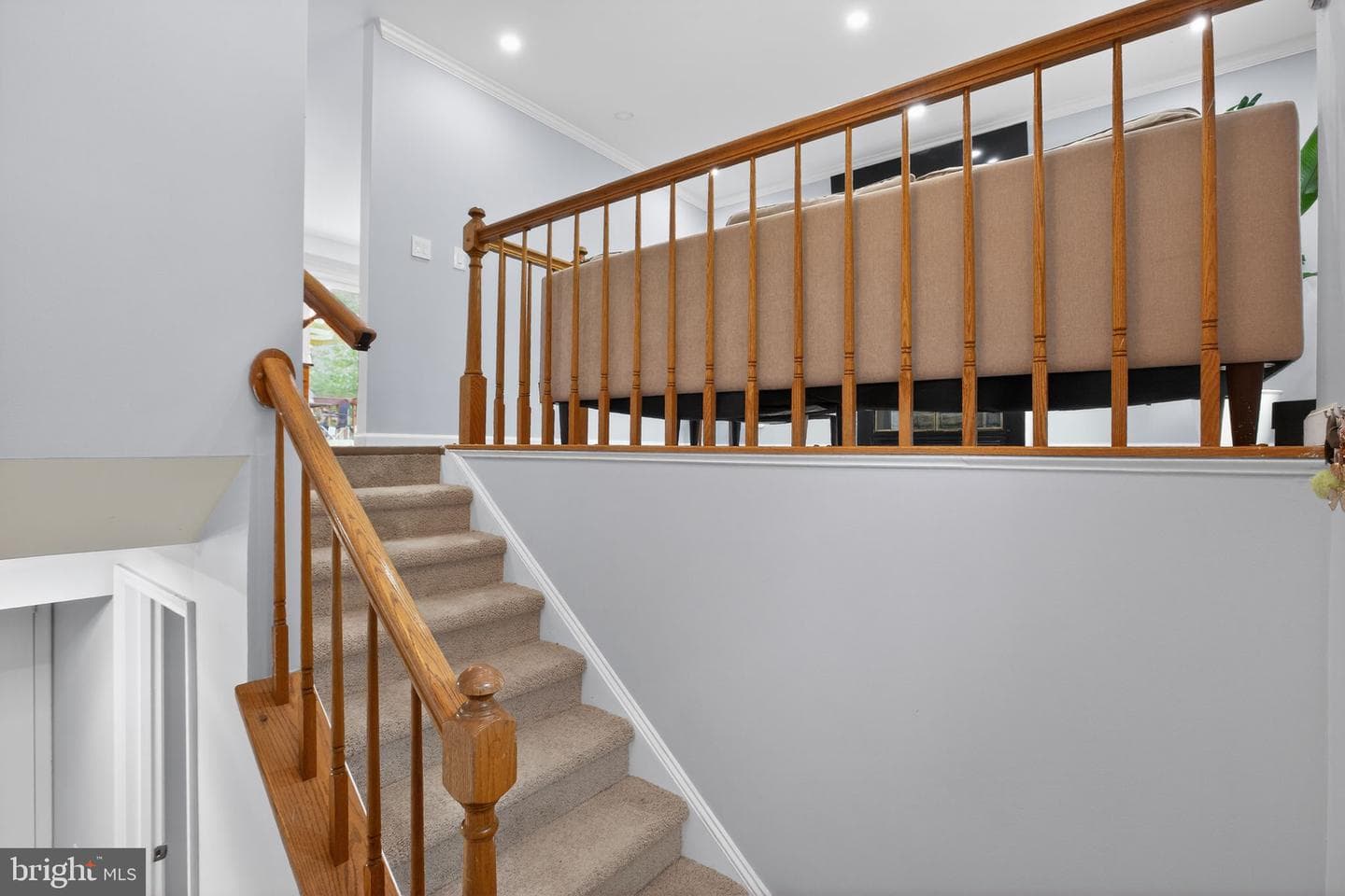 6914 Ridge Way Drive photo 3