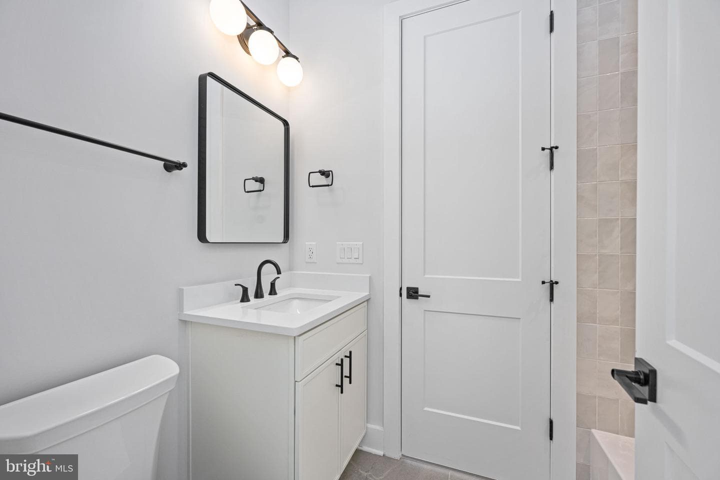 9435 Signature Way photo 34