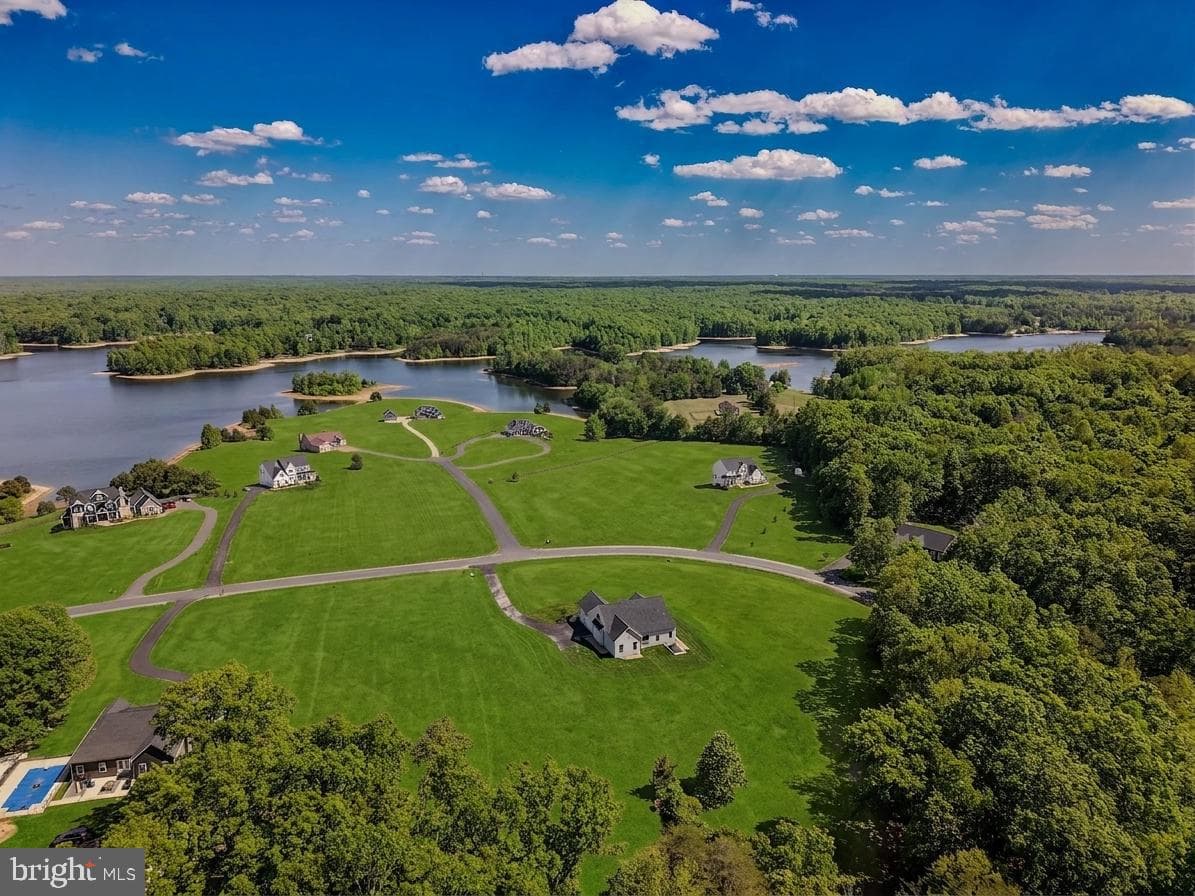9435 Signature Way photo 5