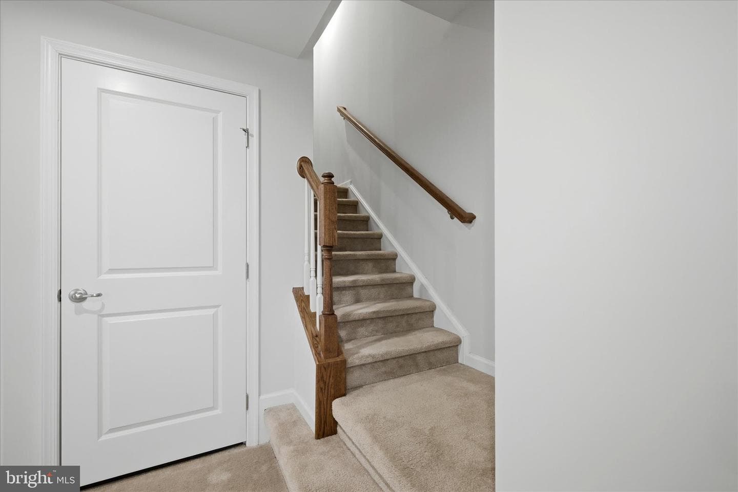 6506 Crittenden Lane photo 10
