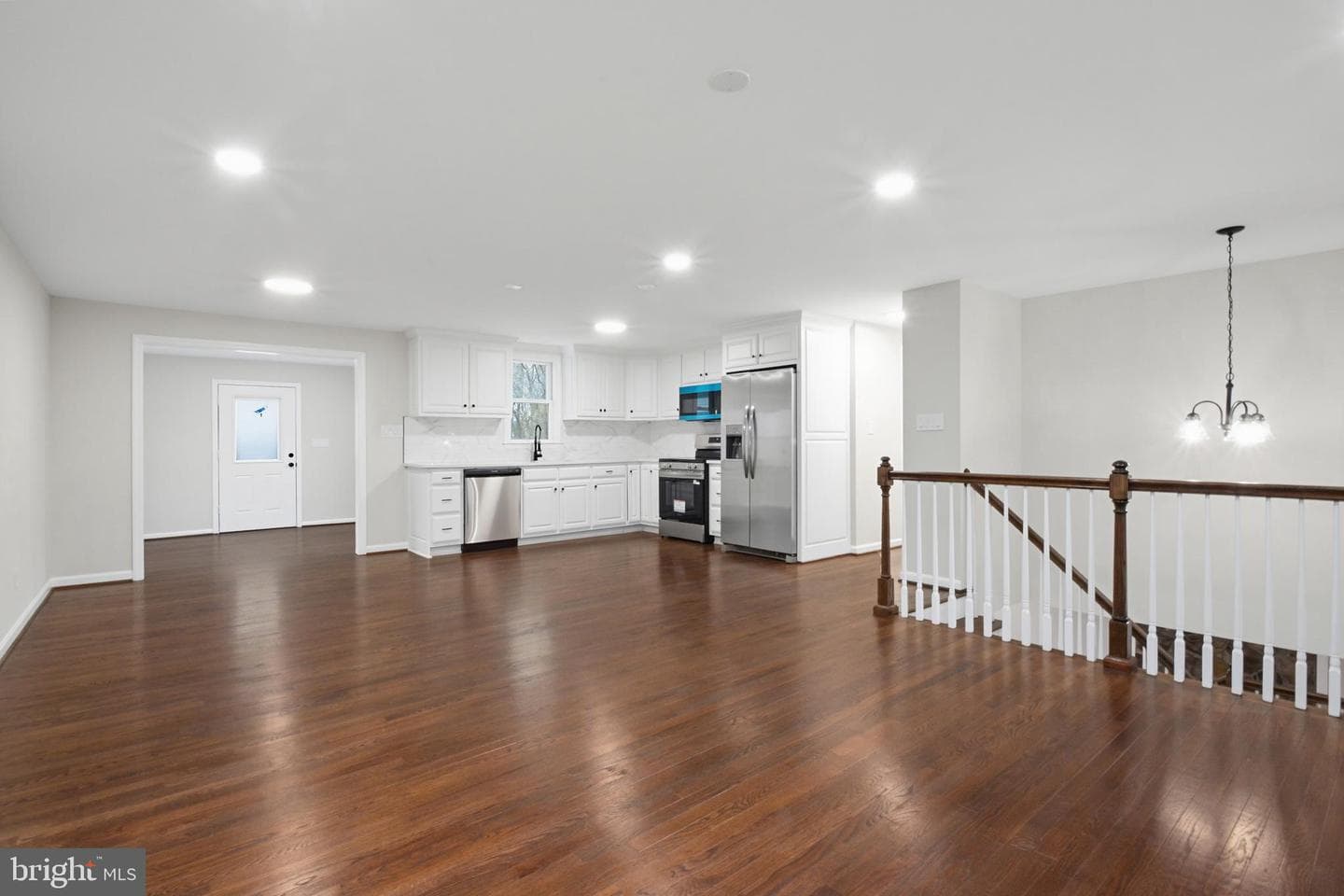 10206 Battlefield Drive photo 8