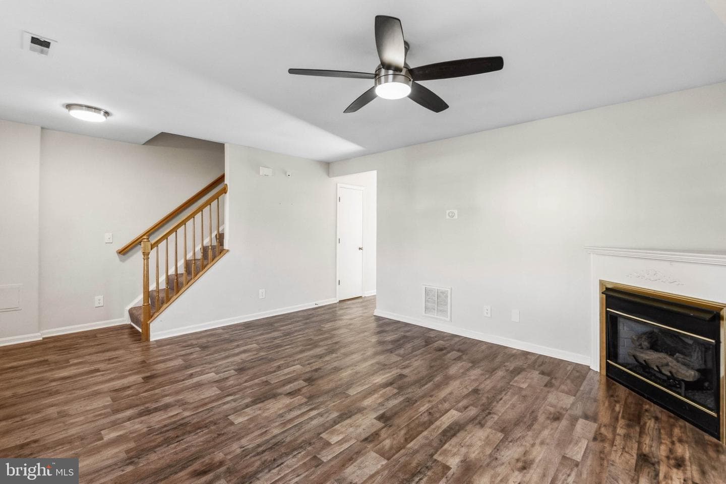 9928 Matti Hill Court photo 4