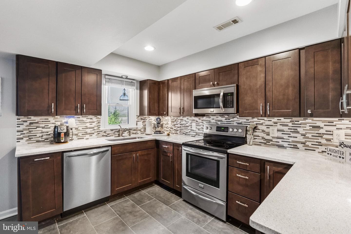 12311 Corter Avenue photo 5
