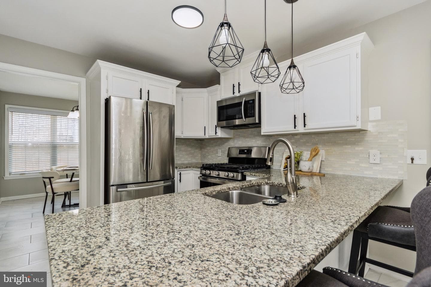 11709 Woodland View Drive photo 9