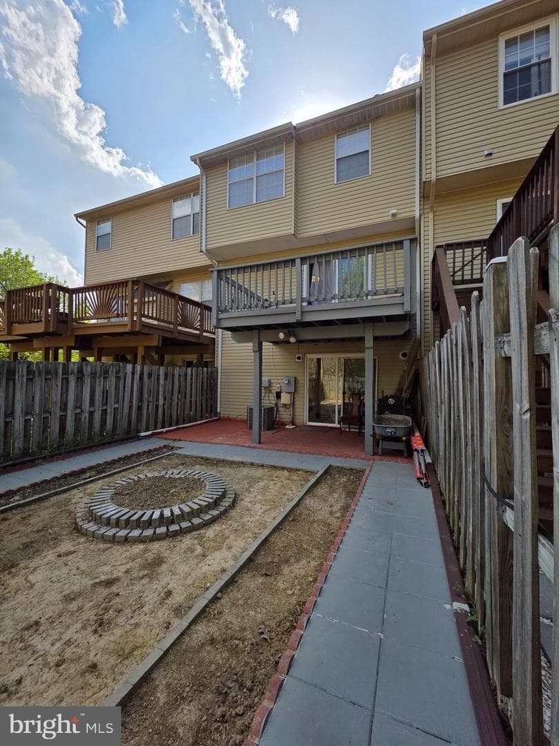 11203 Kings Crest Court, Fredericksburg