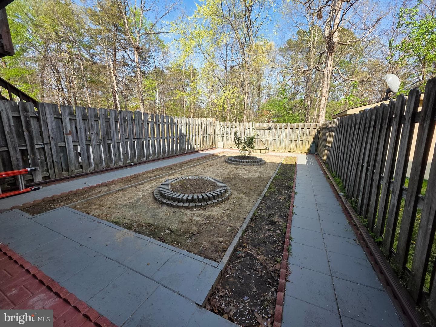 11203 Kings Crest Court photo 3