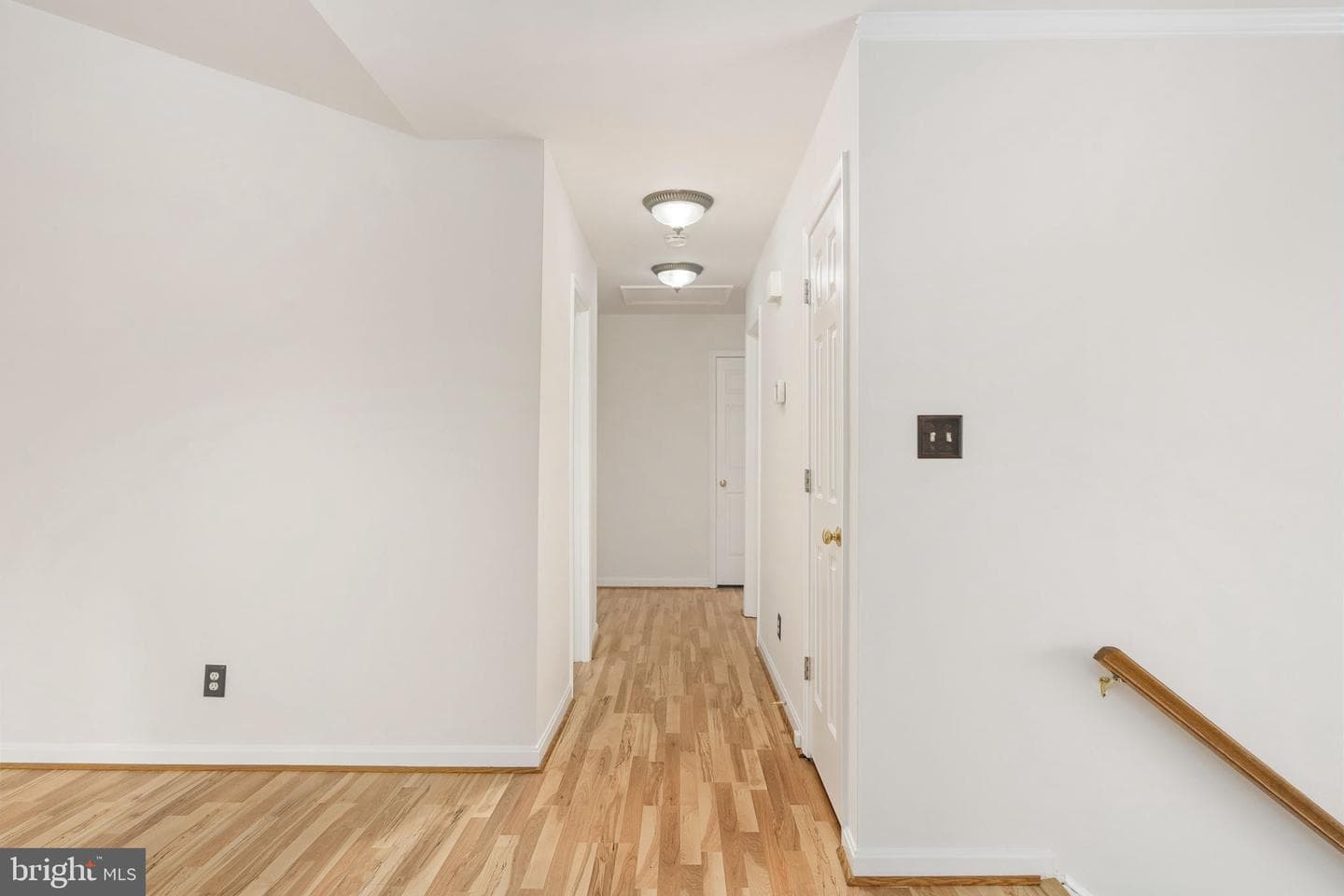 9805 Kenmore Court photo 25