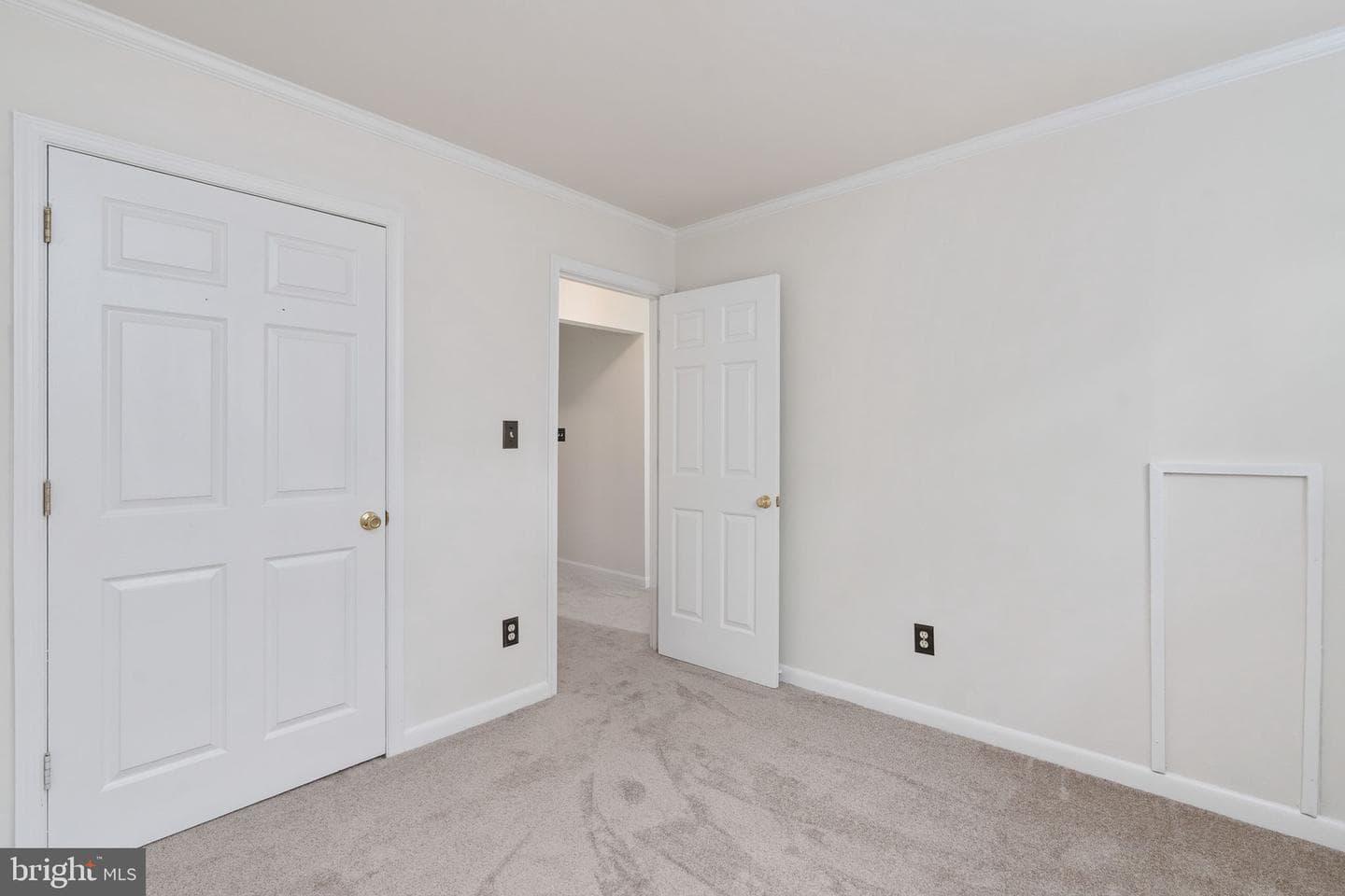 9805 Kenmore Court photo 42