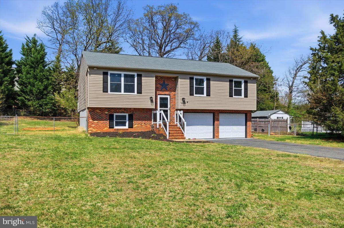5010 Norris Drive photo 2