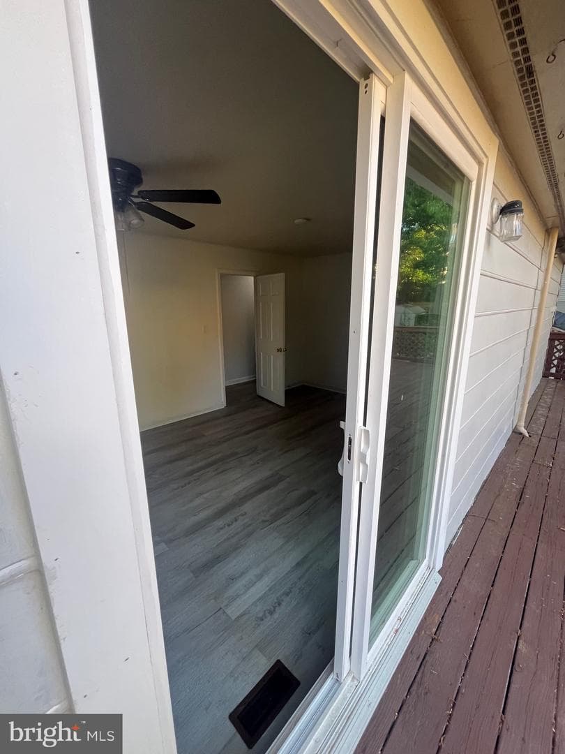 11827 Rutherford Drive photo 12