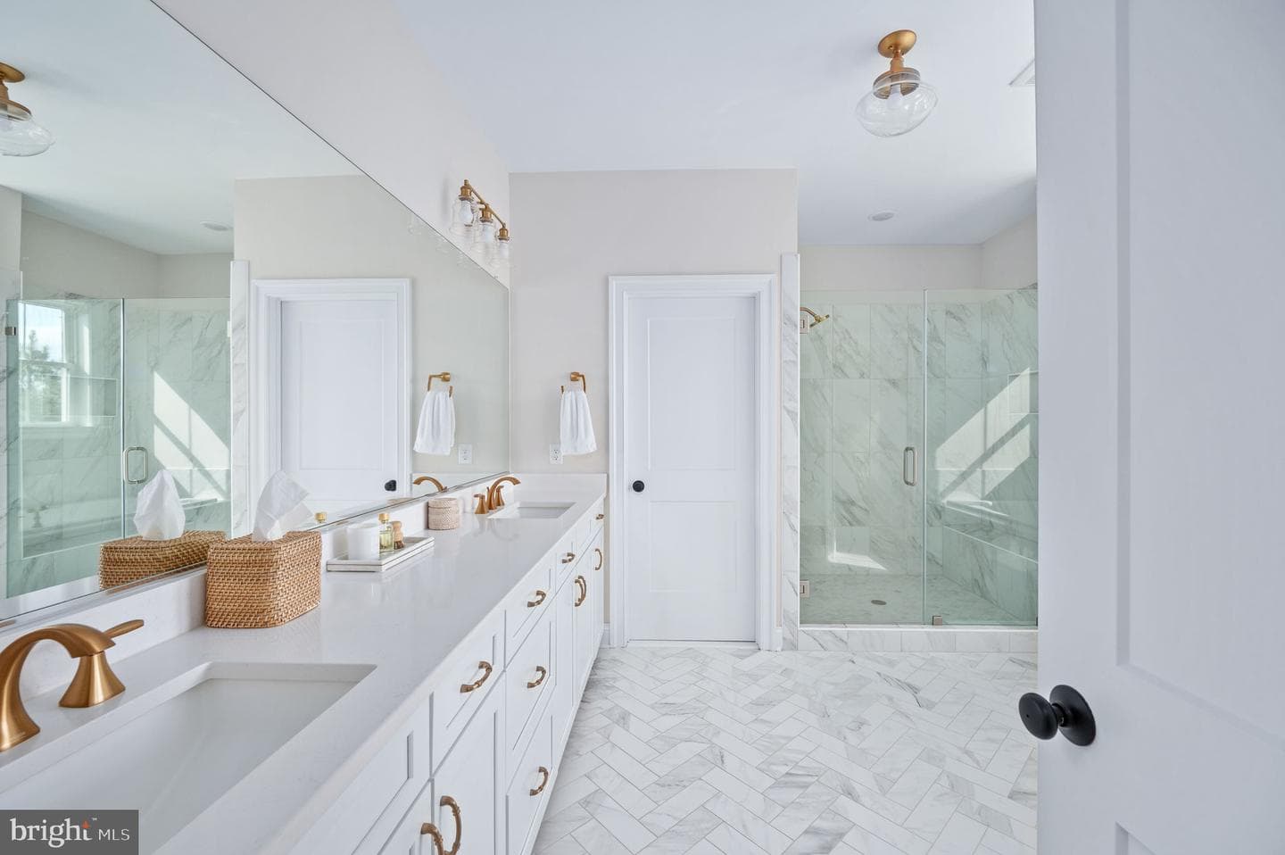 10912 Downton Avenue photo 36