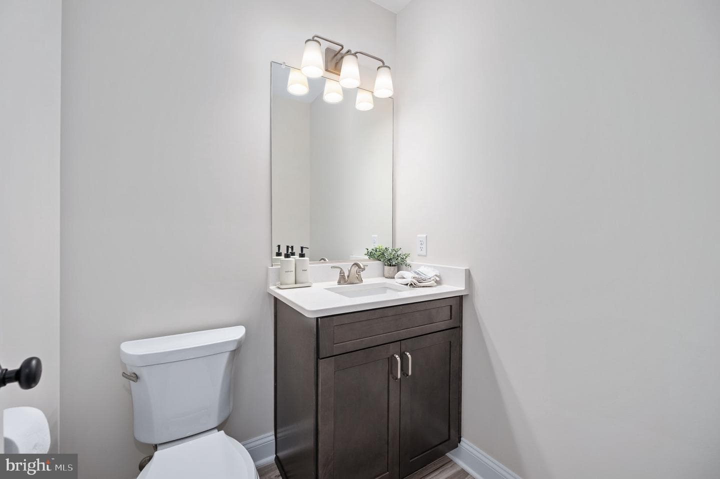 10912 Downton Avenue photo 53