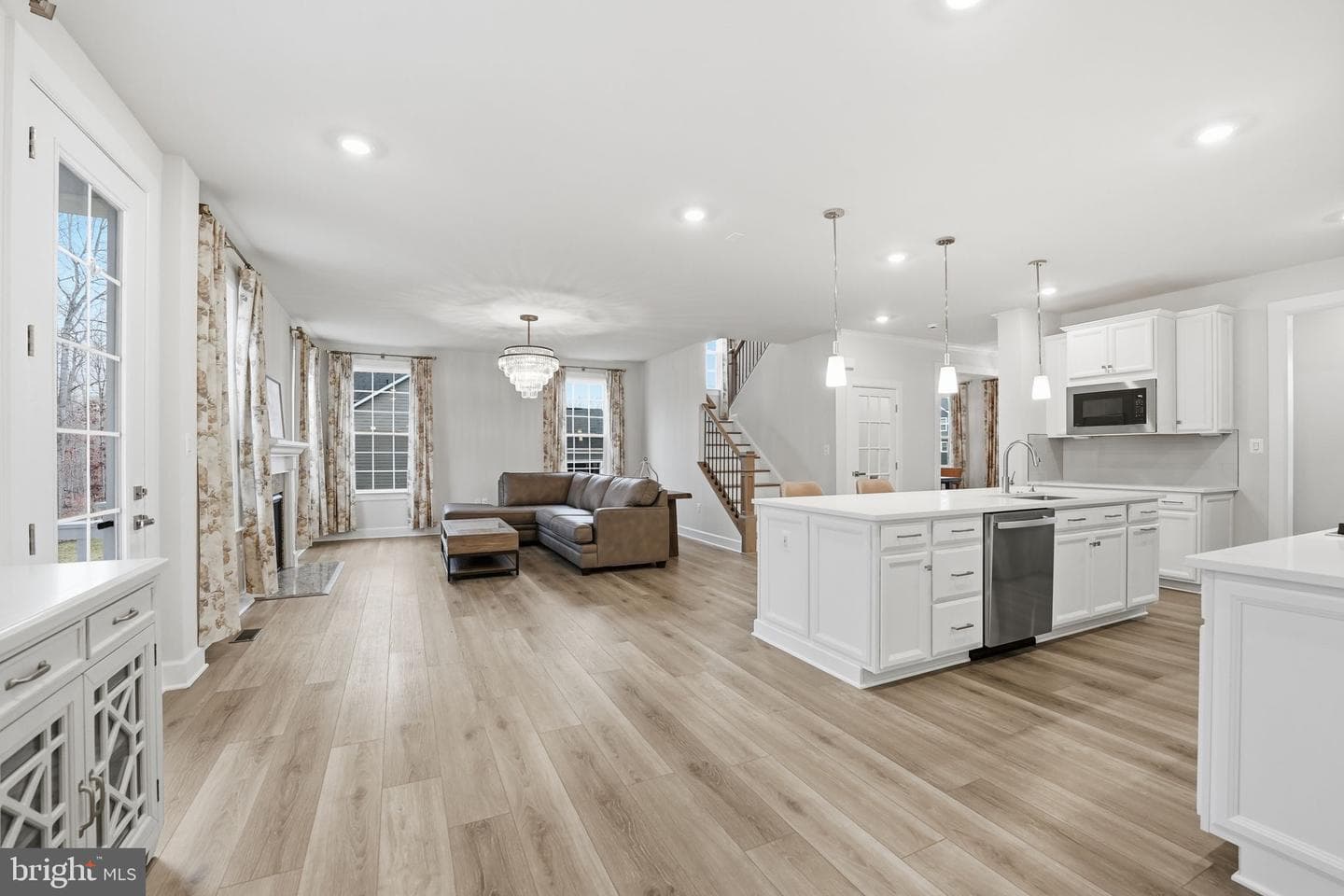 10909 Canterbury Court photo 15
