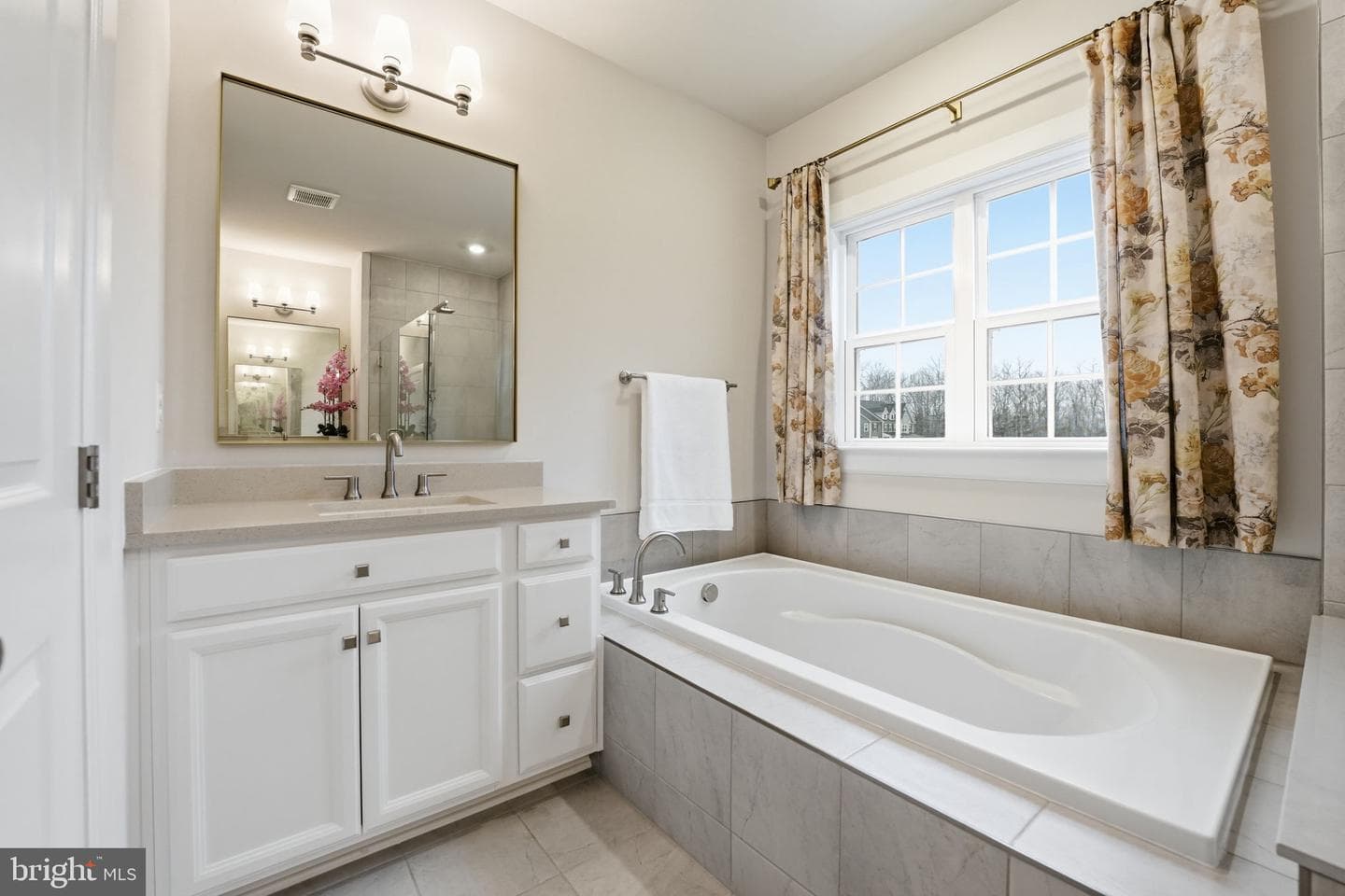 10909 Canterbury Court photo 23