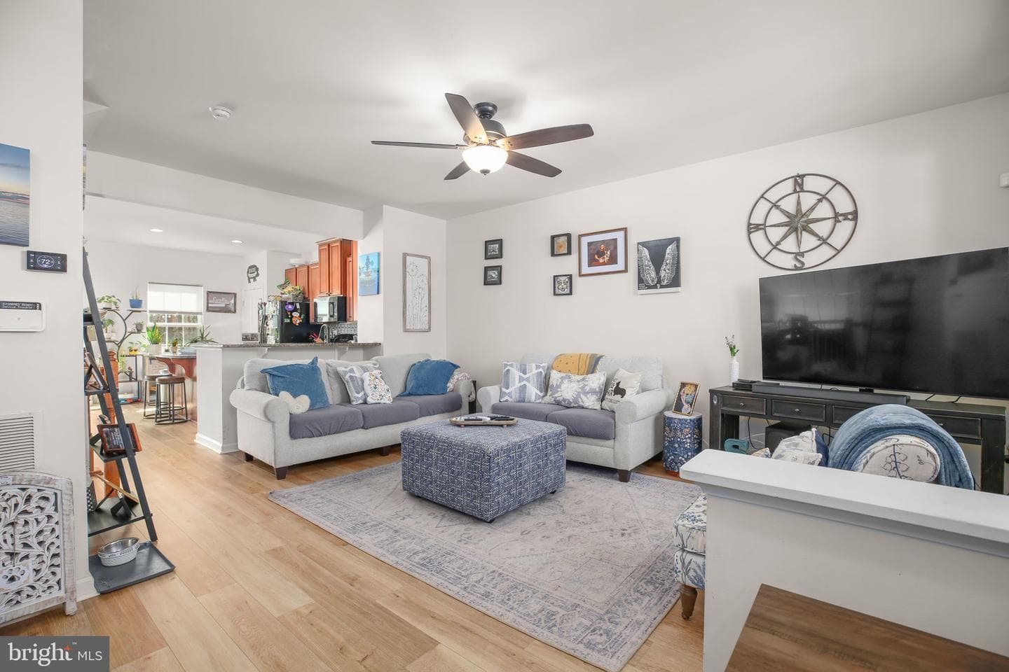 4512 Alliance Way photo 2