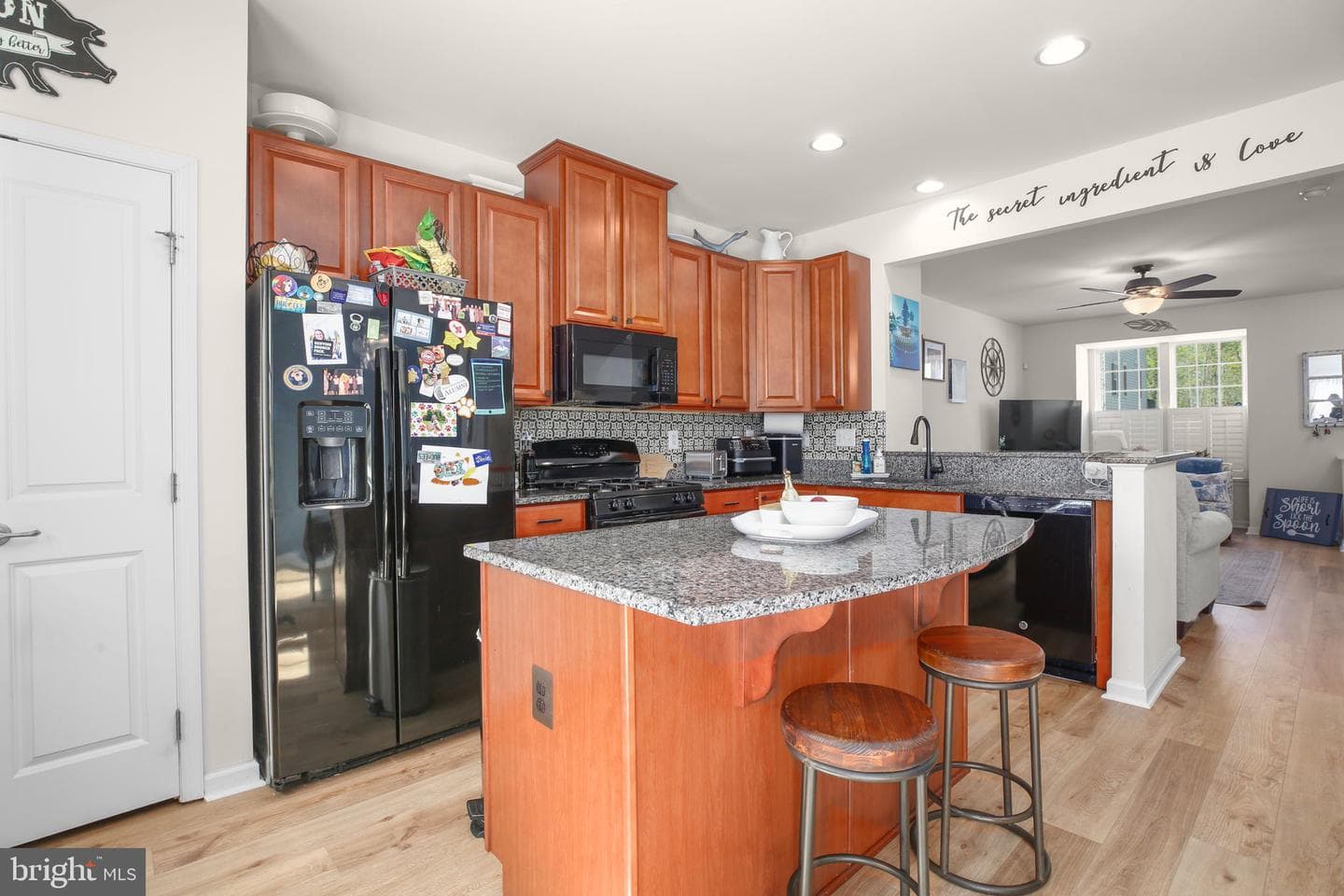 4512 Alliance Way photo 5