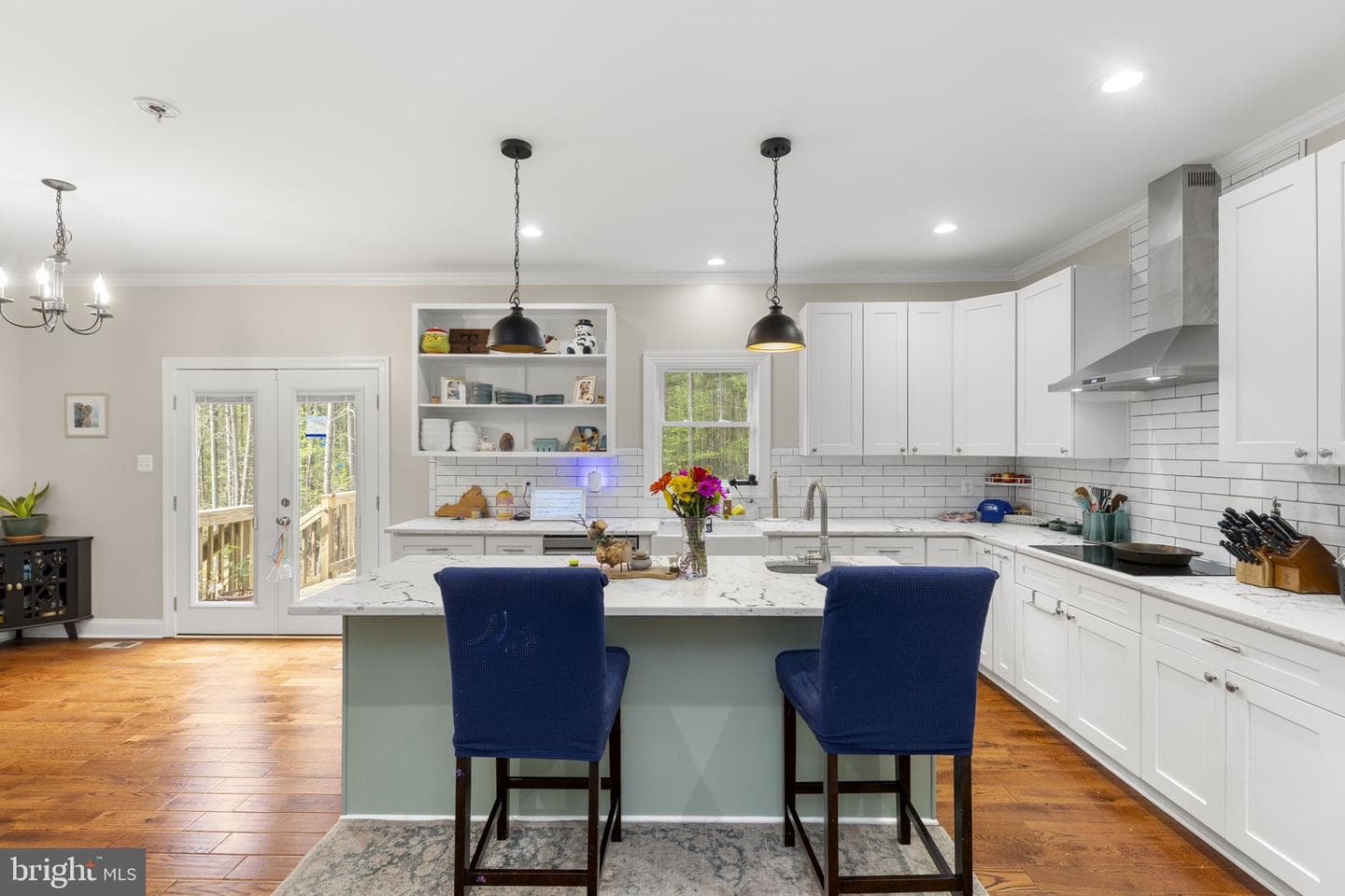 11522 Light Lane photo 5