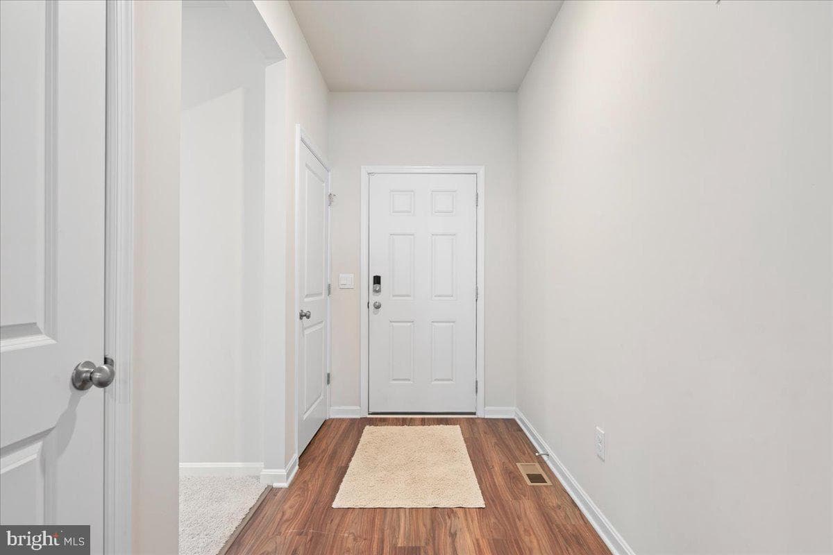 7404 Jake Court photo 12