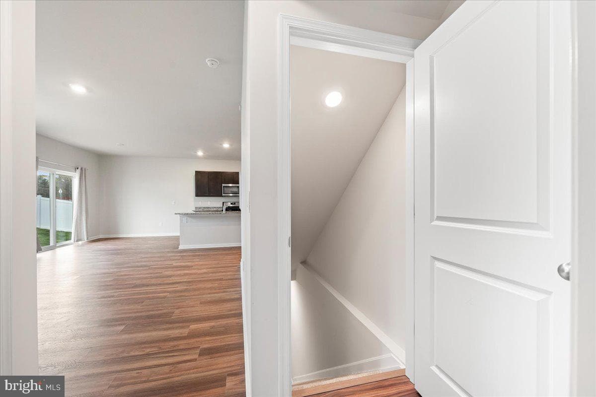 7404 Jake Court photo 28