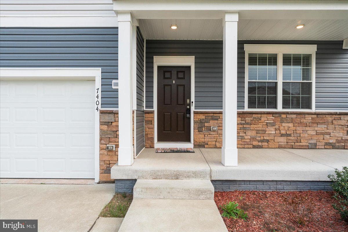 7404 Jake Court photo 5