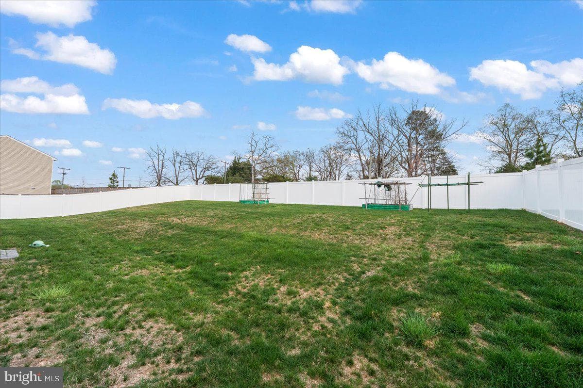 7404 Jake Court photo 6