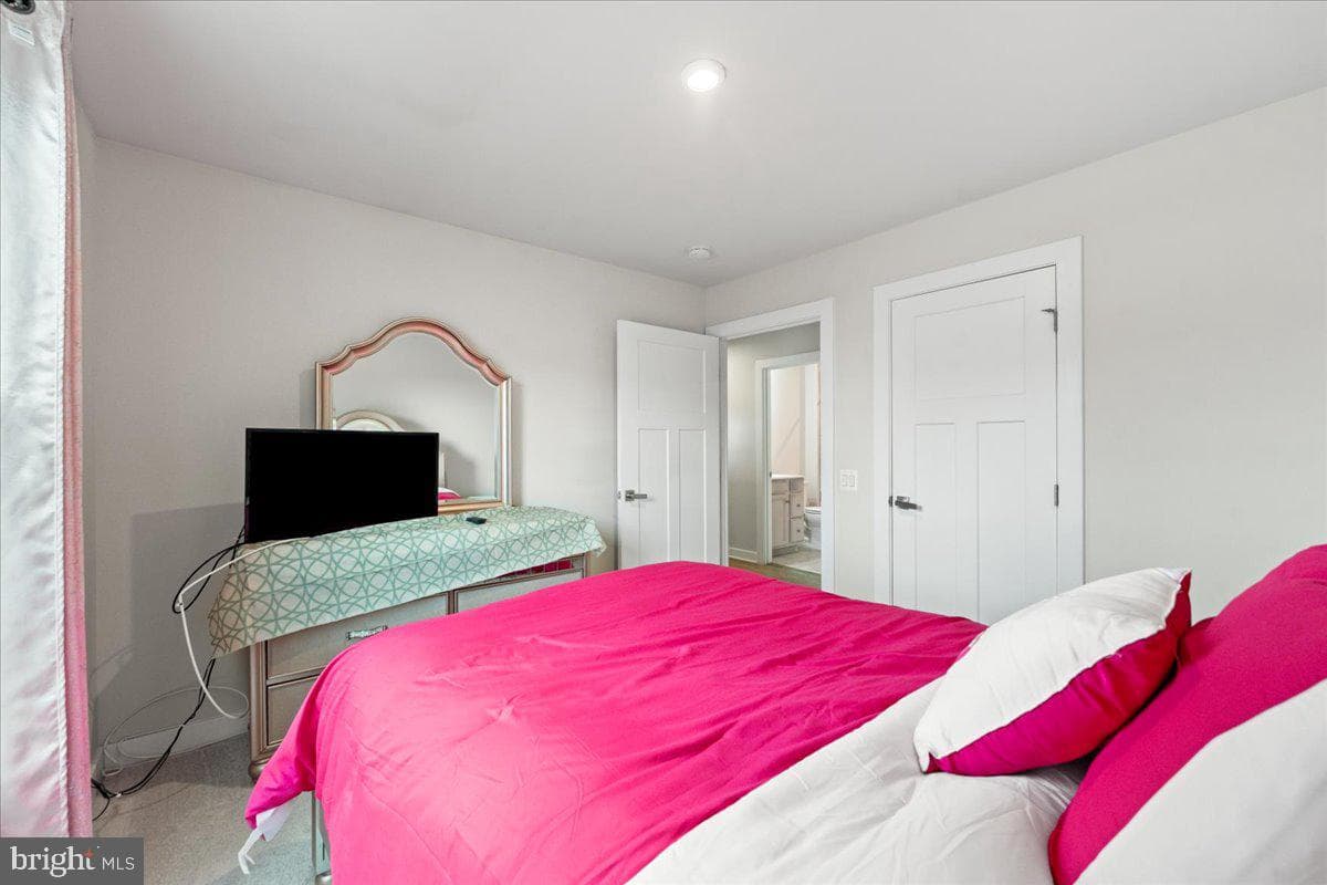 7609 Loughton Lane photo 14