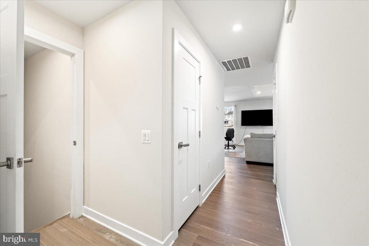 7609 Loughton Lane photo 18