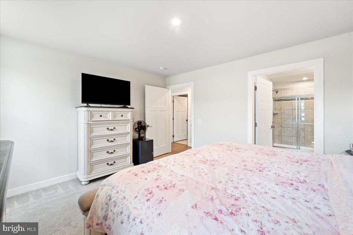 7609 Loughton Lane photo 30