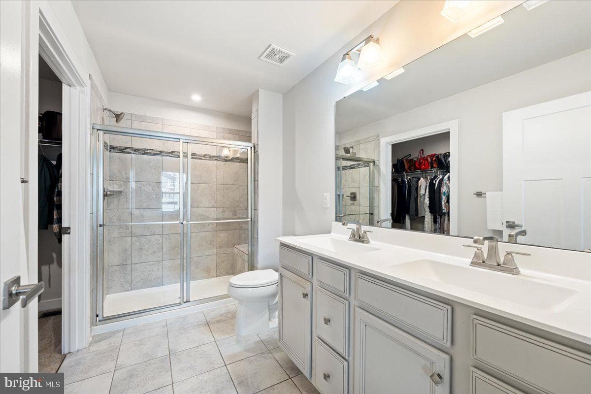 7609 Loughton Lane photo 31