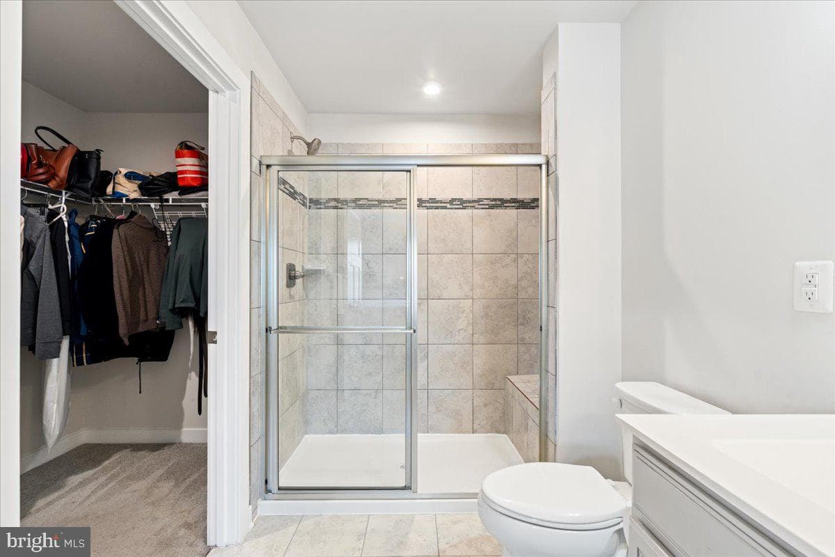 7609 Loughton Lane photo 33