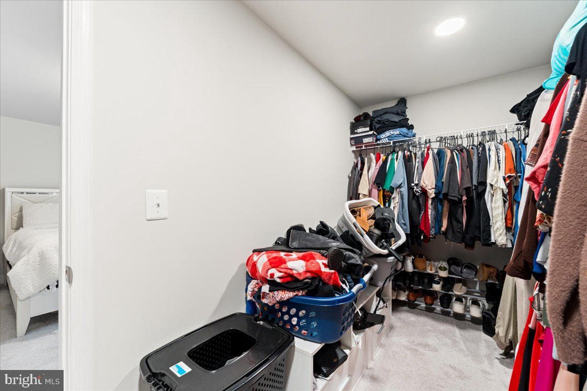 7609 Loughton Lane photo 38
