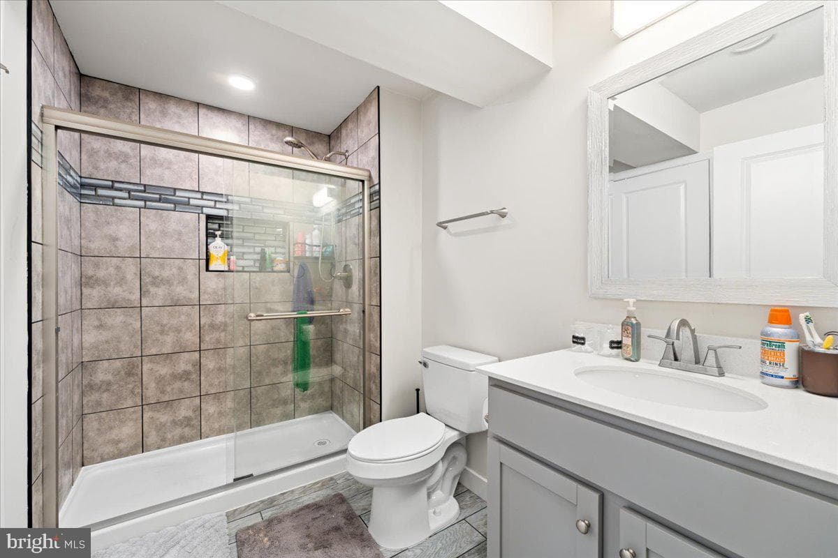 7609 Loughton Lane photo 39