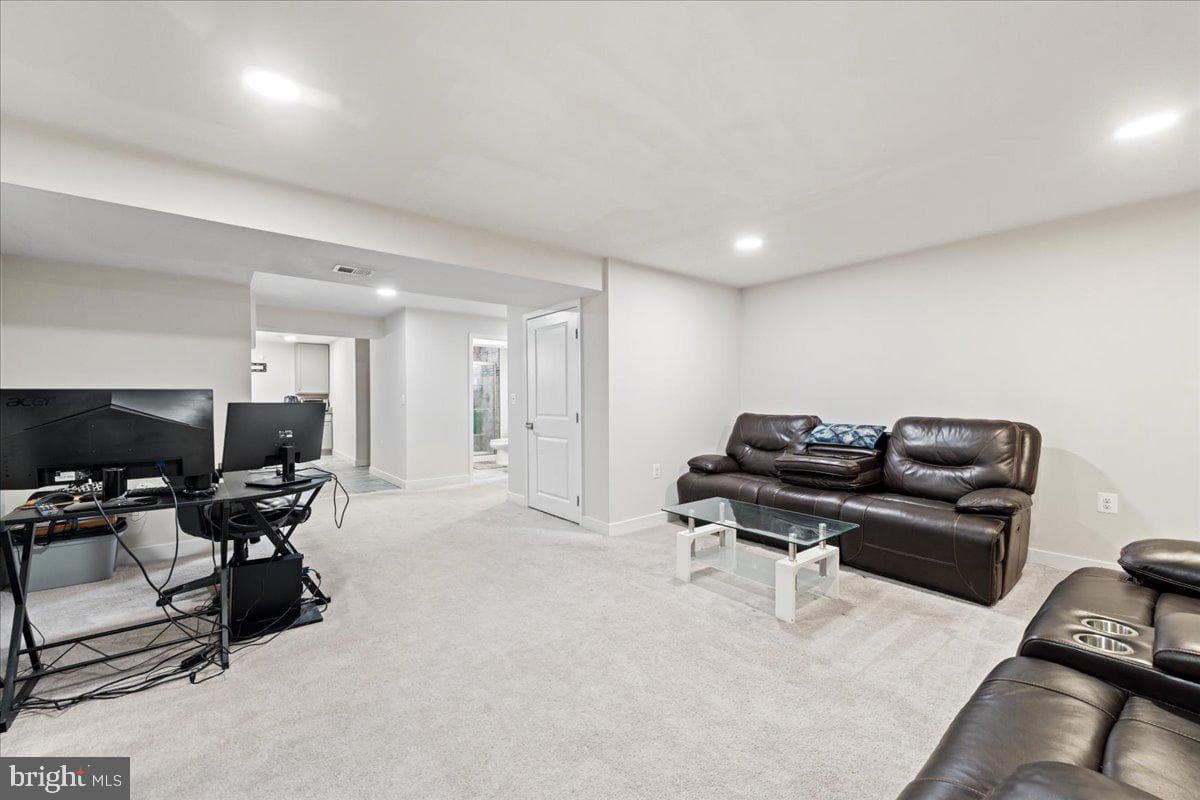 7609 Loughton Lane photo 42