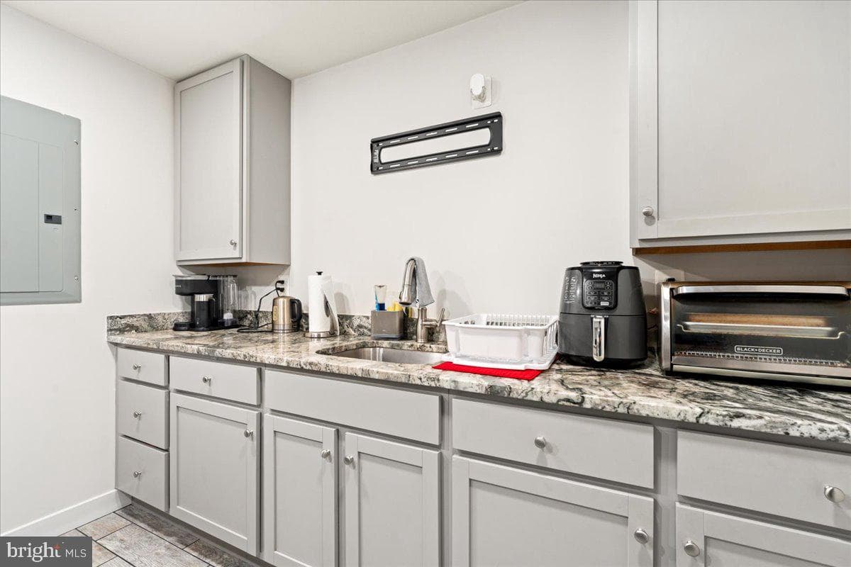 7609 Loughton Lane photo 46